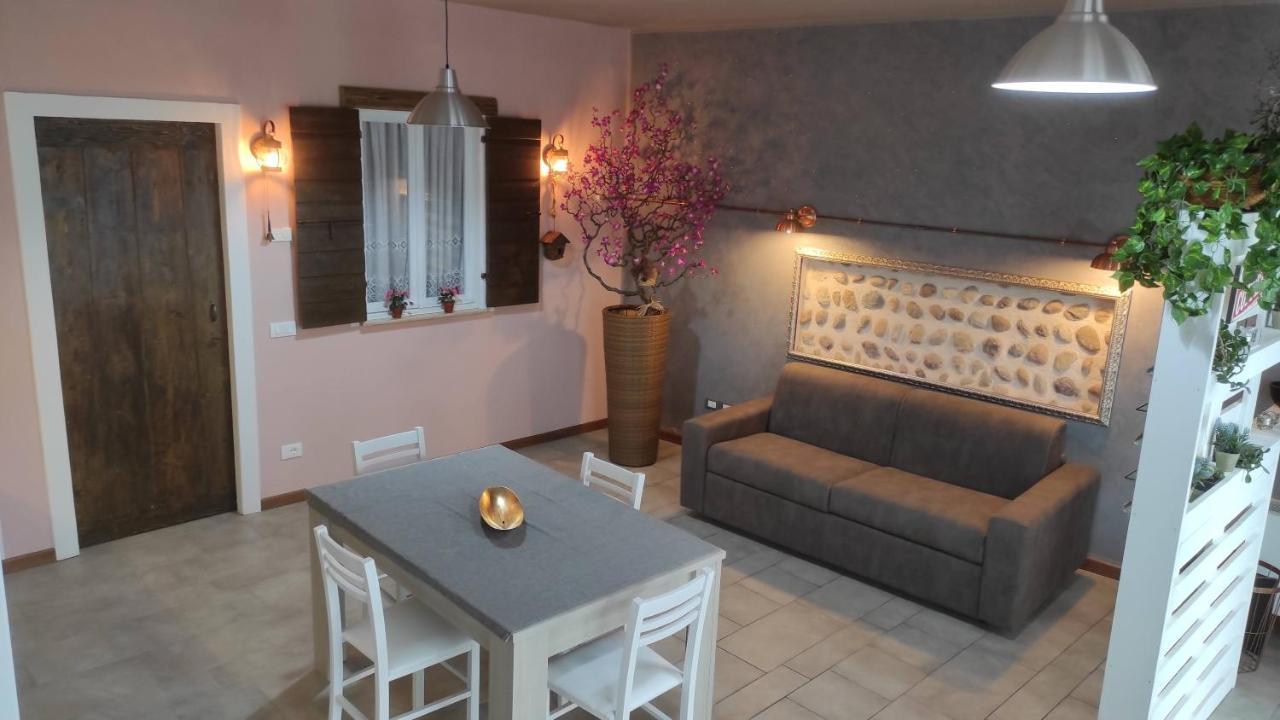 Appartamento Balcone Fiorito Fonzolo ภายนอก รูปภาพ